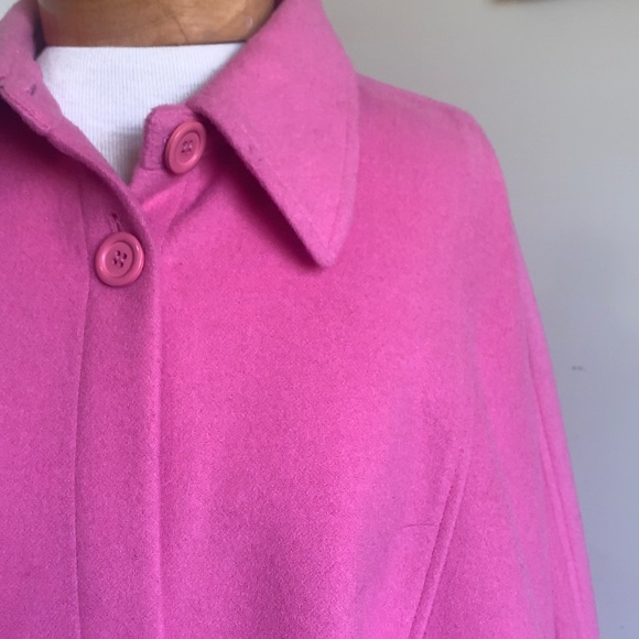 Pink Wool Harvé Benard Cape - Picture 3 of 4